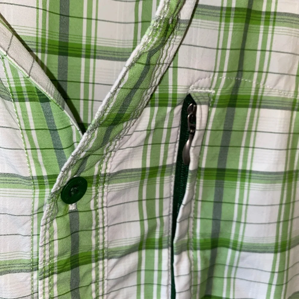 Excellent Condition The North Face Green Plaid Button Down LG